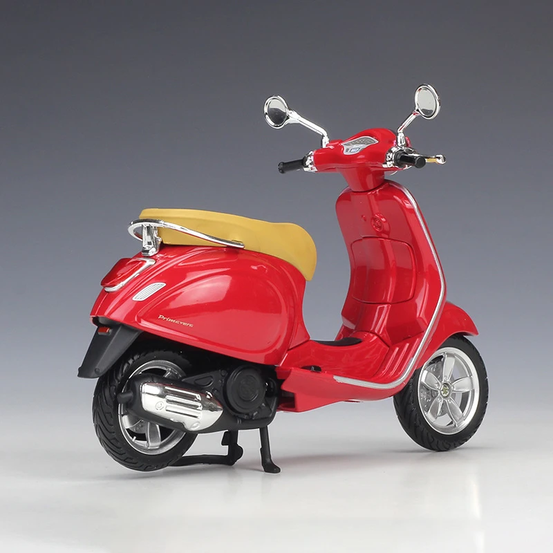 Миниатюрная гоночная игрушка Maisto 1:12 Vespa Primavera Масштаб 150 для мотоцикла литый под