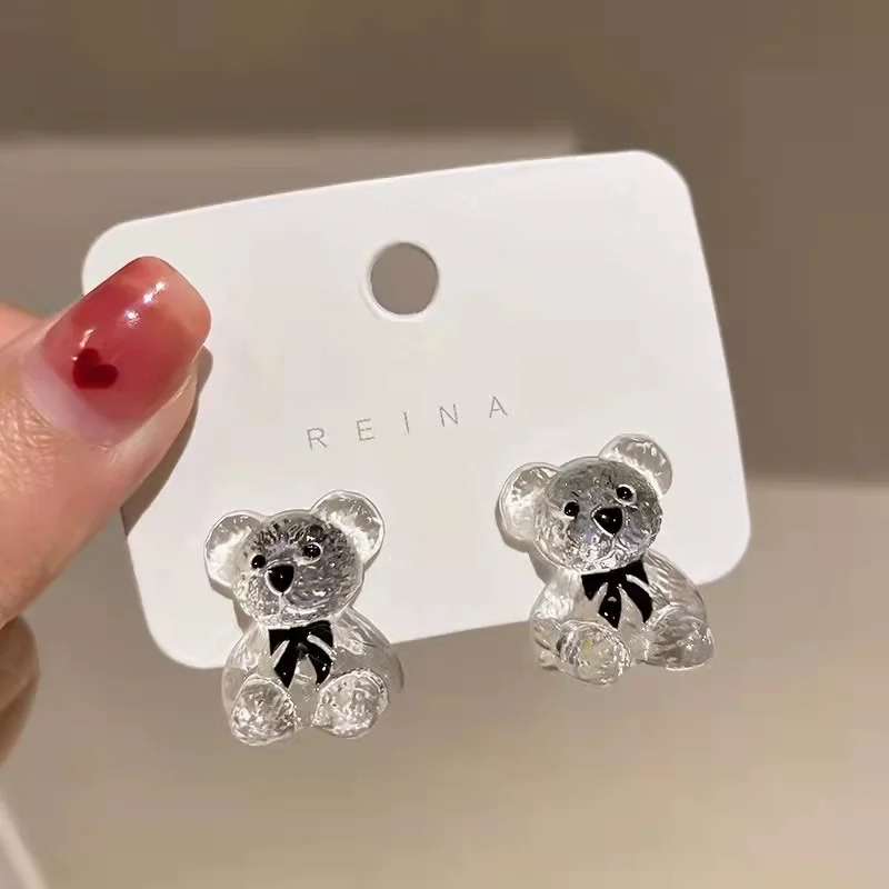 

Silver needle fashion simple wind ear stud personality transparent bear earrings lovely temperament design sense free shipping