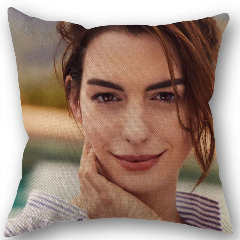 Наволочка Anne Hathaway из хлопка и льна квадратная на молнии для украшения дома