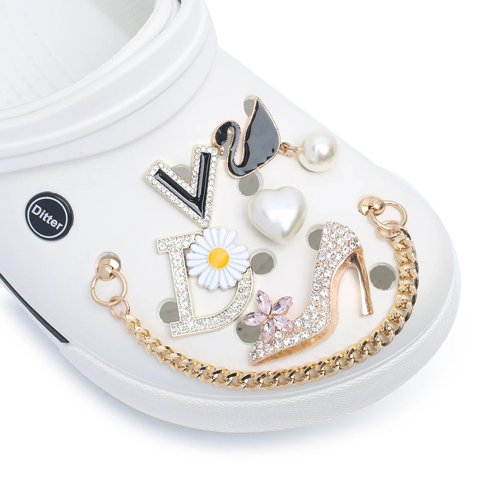 

1pcs New Designer Chain Brand Shoes Designer Croc Charms Bling Rhinestone JIBZ Gift For Clog Decaration Pendant Buckle for Gift