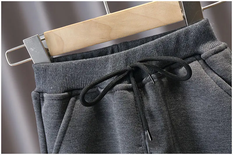 

Children's clothing boys sweatpants 2021 spring and autumn new baby casual pants Western style loose Korean version P4512
