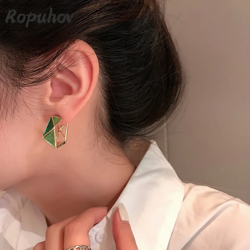 

Серьги женские, серебряные, 2021 пробы, контрастных цветов