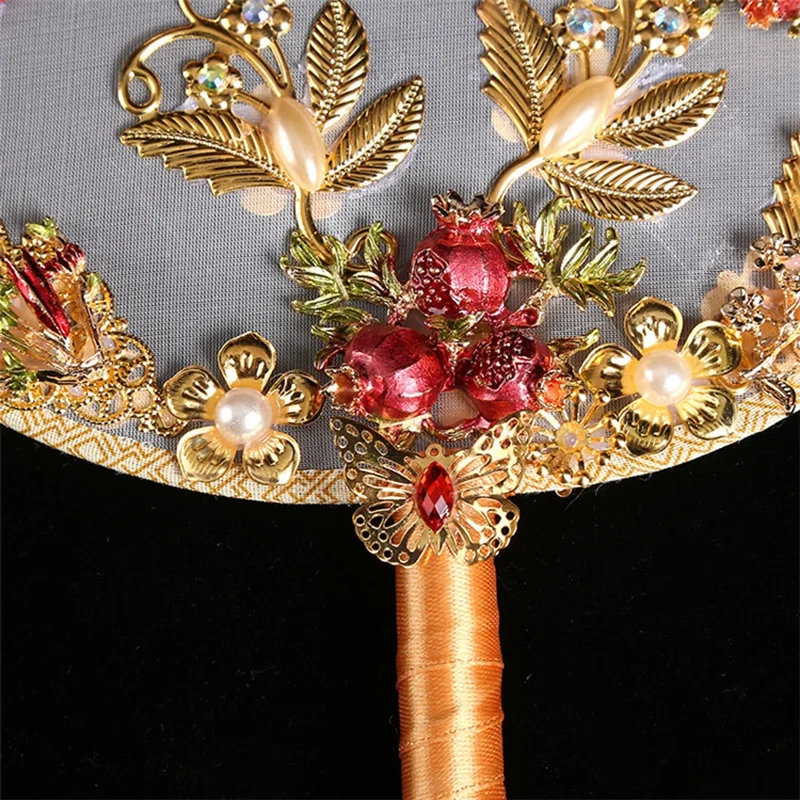 

Style Chinese Style Bride Hand Held Fan Chinese Traditional Wedding Dress Marriage Formal Dress Accessories Handmade KYY9021