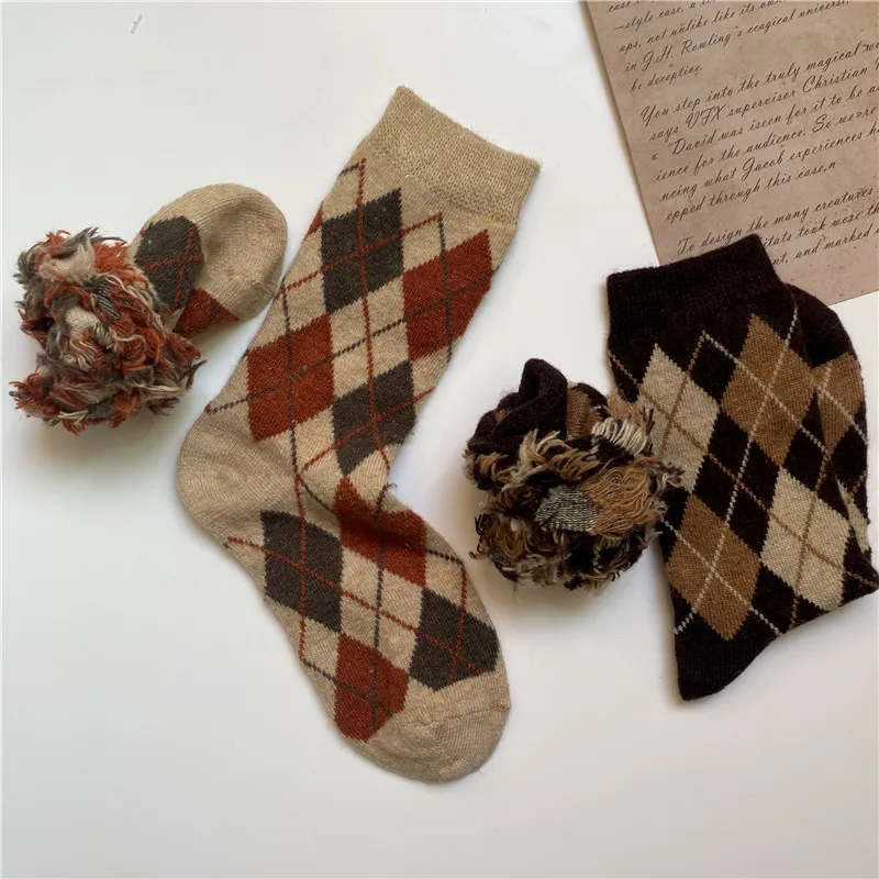 

Japanese Rhomboid Wool Socks Thickened Korean Retro College Style To Keep Warm