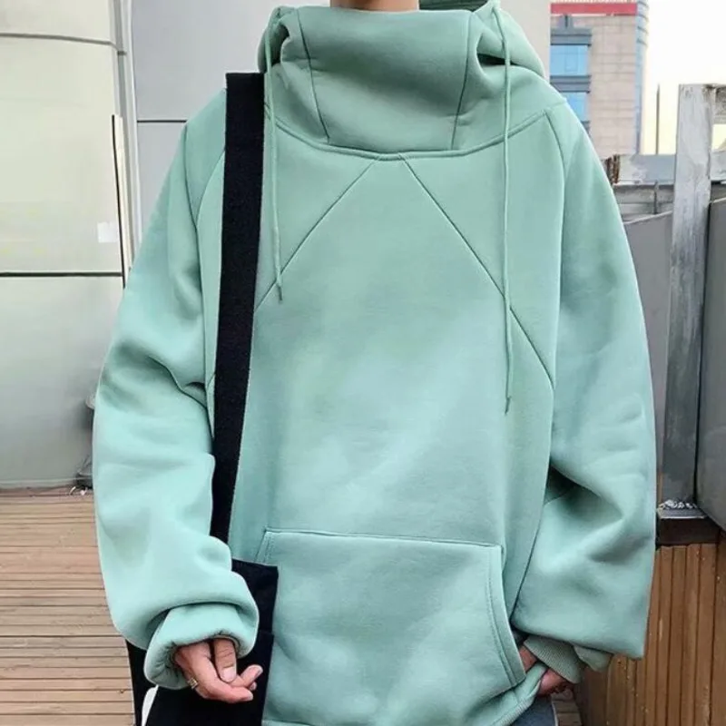 

Hoodies & Sweatshirts