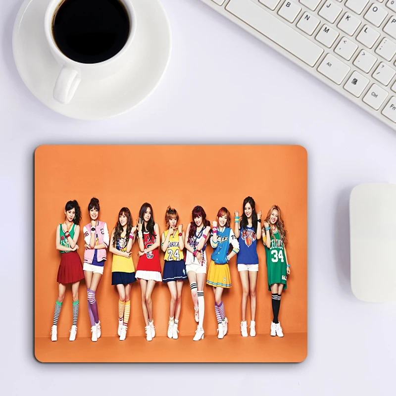 

Small Mouse Pad Gamer PC Computer Gamers Decoracion Mousepad Keyboard For Copy Esports Desk Mat CS GO Hot Kawaii SNSD Mausepad
