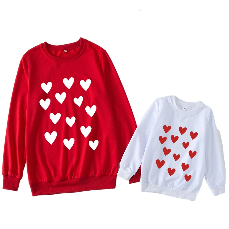 

Новая семейная одежда, топы с принтом Love для мамы, дочери, Отца и Сына, модная одежда для мамы и дочки