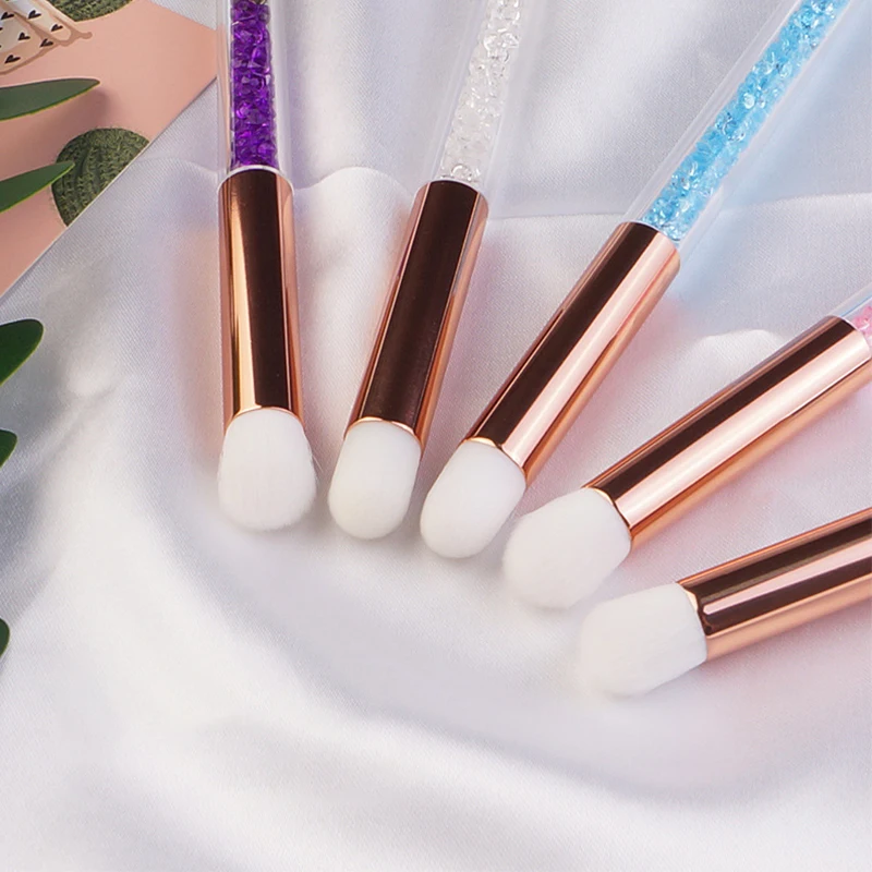 Щетка для чистки ресниц щеточка бровей носа черных точек шампуня