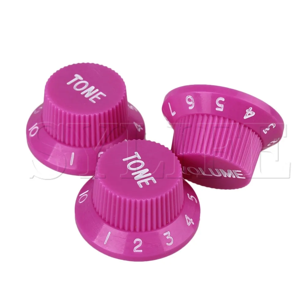 

3 x Electric Guitar Rose-Red Plastic Knob 1V2T White Numbers 5.5mm Dia Hole