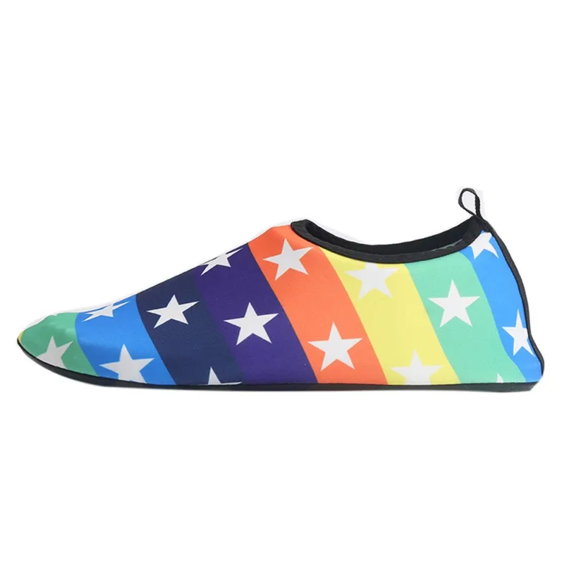 

2019 Water shoes woman Men Swimming Shoes Beach Shoes Big Plus Size Sneaker for Men Striped Colorful zapatos de mujer