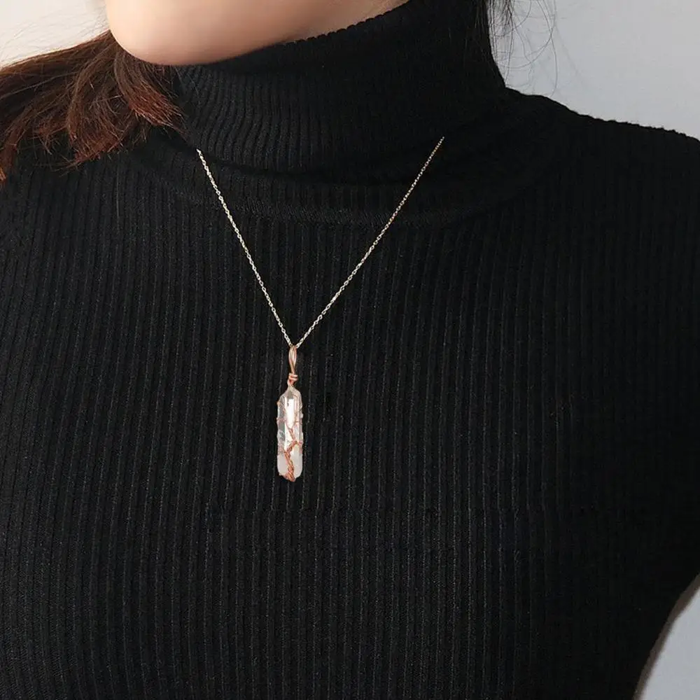 Ожерелье с подвеской из натурального радужного камня кристаллами чакры