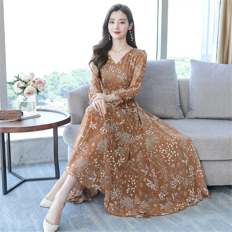 

Шифоновое женское платье с длинным рукавом, новое приталенное свободное платье во французском стиле с цветочным принтом и V-образным вырезо...