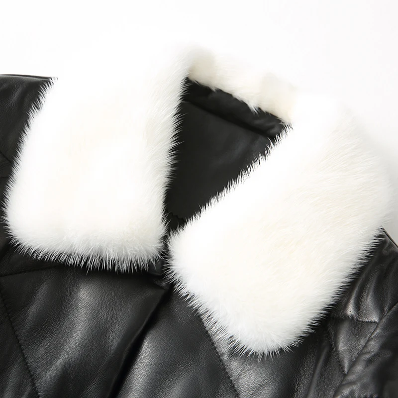 Женская куртка из натуральной кожи с воротником натурального меха норки