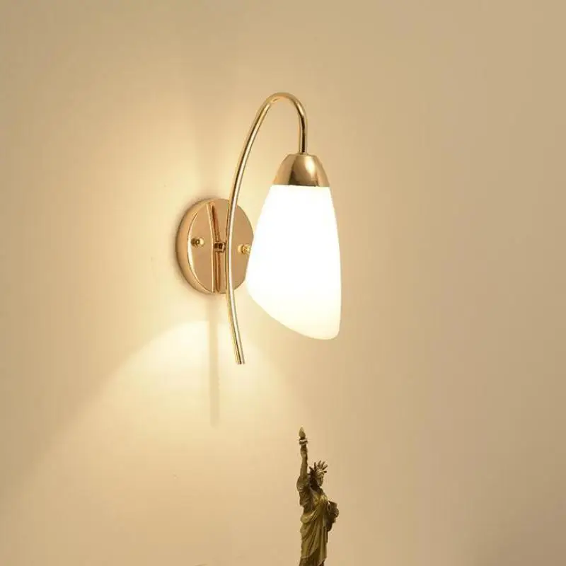 Балкон современный настенный светильник Спальня прикроватная простая настенная