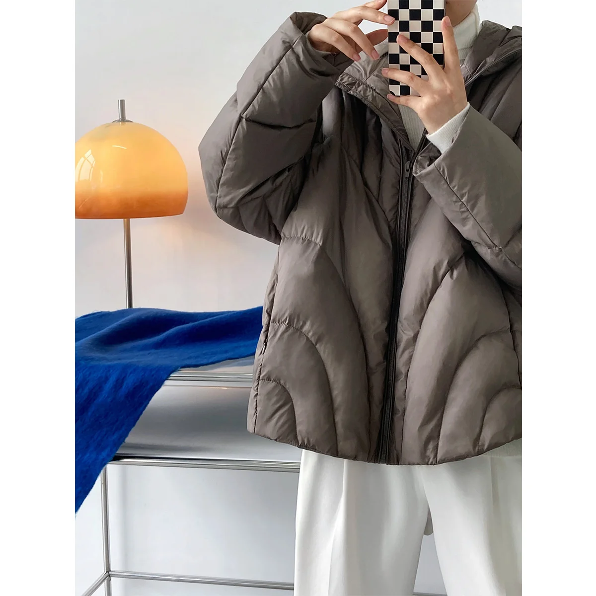 

Luxi winter new silhouette short hooded down jacket women's loose white duck down warm puffy bread jacket Y27