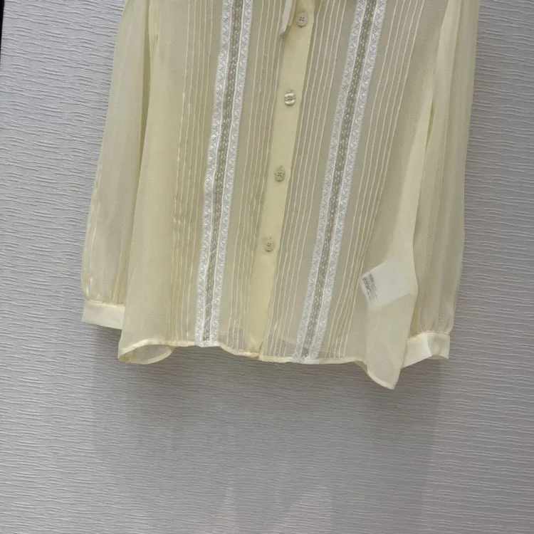 

2021 early spring women's new temperament sweet commuter doll collar lace stitching silk shirt