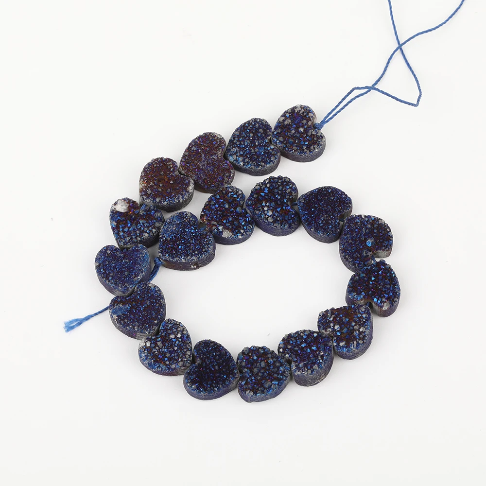 

17PCS/Strand.12mm Blue Titanium Natural Druzy Geode Heart-Shape Loose Beads,Drilled Nugget Drusy Beads Pendant Craft XFX-162AMFJ