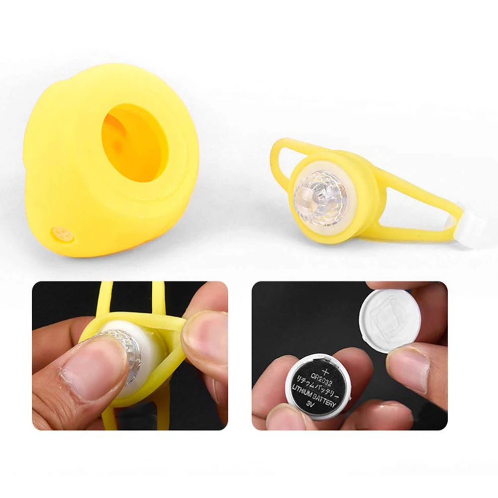 

Bicycle Duck Bell w/Light Broken Wind Small Yellow Duck Bike Motor Helmet