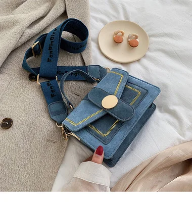 light.blue Винтажная матовая женская сумка из искусственной кожи с широким ремешком, женские сумки на плечо, маленькая зимняя новая женская сумка через плечо, сумки на ремне - Цвет: light.blue