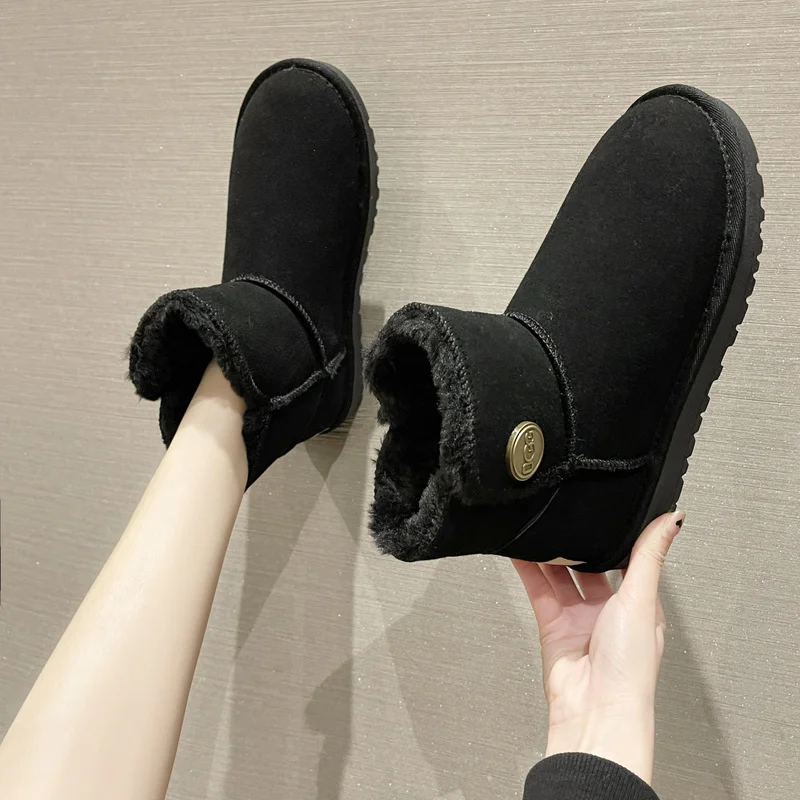 

Winter Women's Nude Boots Fashionable Round Head Flat Heel Without Lace-up Sleeves Are Outdoor Non-slip Comfortable Casual Boots
