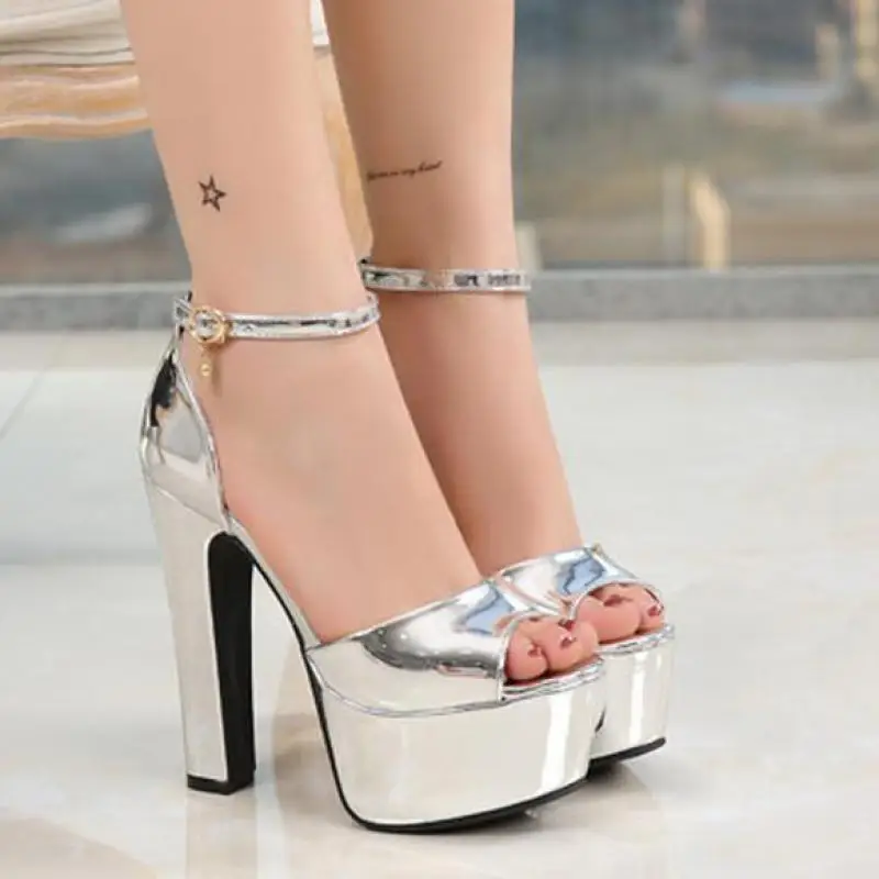 Сандалии женские на очень высоком каблуке 14 см модные серебристые Босоножки с