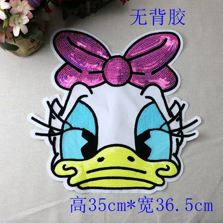 

Disney Towel Sequin Donald Duck Cloth Patch Sticker Sequin Embroidered Garment Accessories Denim T-shirt DIY Patch Cloth Sticker