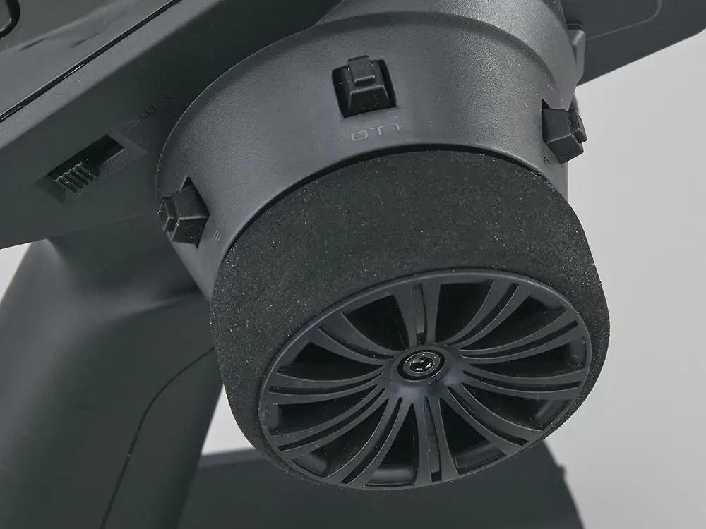 Futaba 2,4G 3-канальный блок питания с промежуточной пистолет дистанционного Управление 3PV поддерживает FHSS/S-FHSS/T-FHSS штрих-кода с приемником для RC автомобиль на радиоуправлении