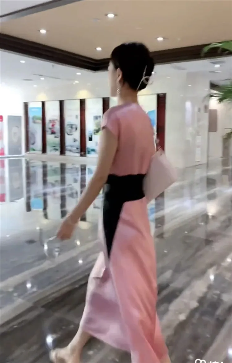 

2021 Summer Women Acetate Light Diamond Patchwork Waist-Slimming Mid-calf Dress Ladies Slimming A-line V-neck Pullver Dress