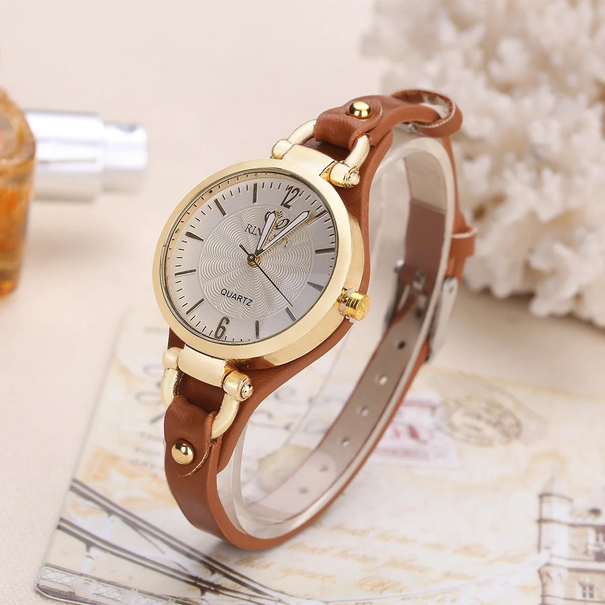 Punk new rivet ladies casual candy color thin belt pu leather quartz watch women wholesale | Наручные часы