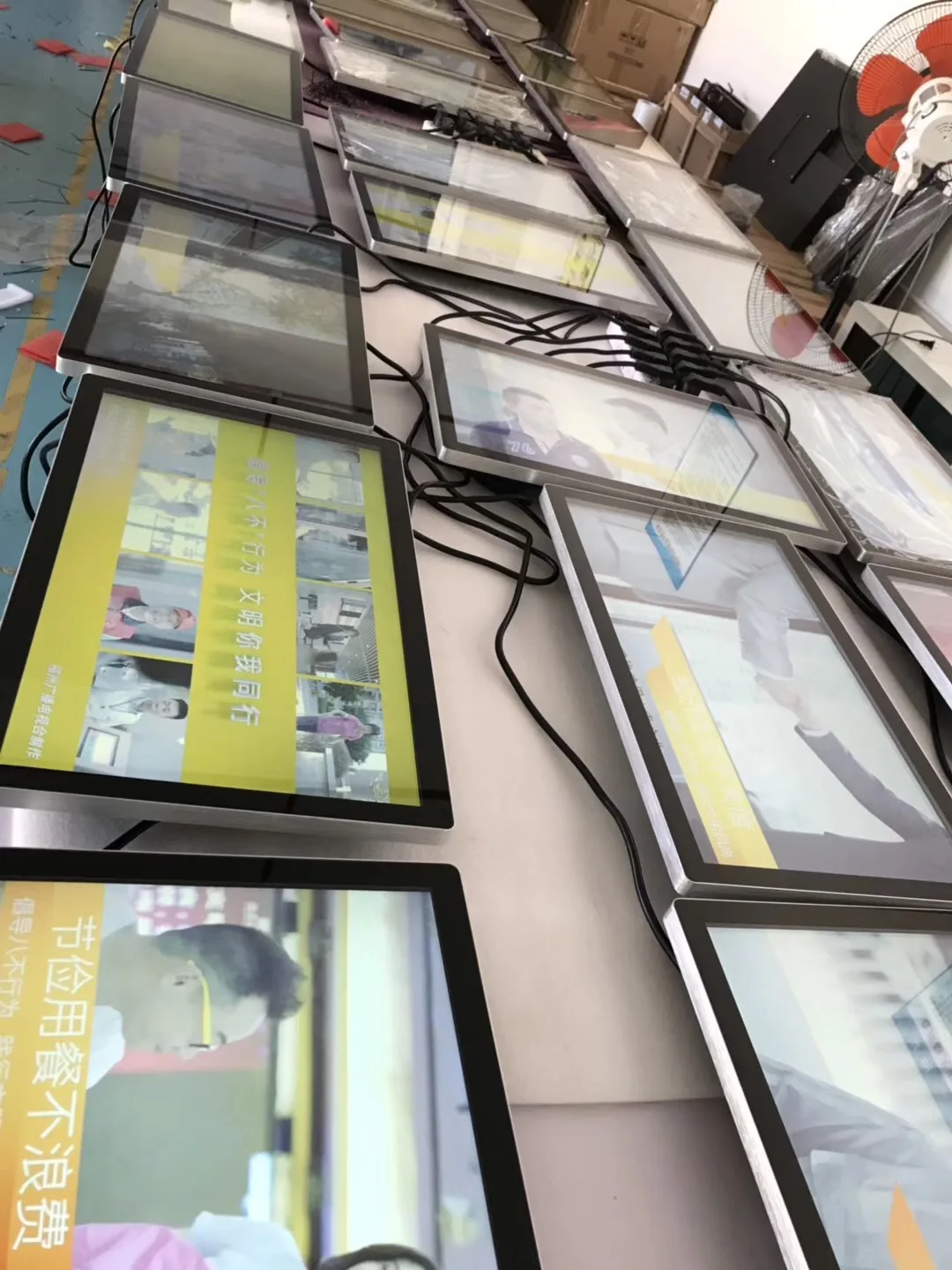 Цифровой ЖК дисплей для планшета 43 дюйма| |