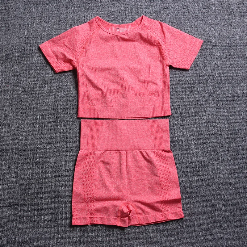 

2-piece Seamless Yoga Set Gym Clothes Sports Short-sleeved Suit Running Fitness Tight Hip Shorts Seamless Yoga Suit Suit