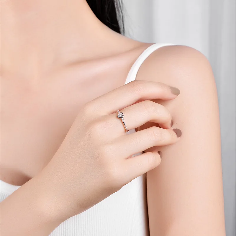 

S925 Sterling Silver Ring Fashion Inlaid Zirconium Diamond Personality Simple Couple Ring Luxury Jewelry Silver Ring