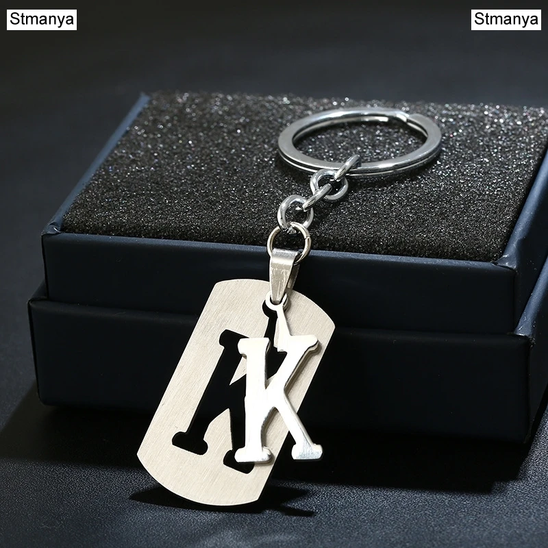 K DIY из нержавеющей стали A-Z буквы брелок талисман 26 букв брелок мужской женский брелок пара подарок ювелирные изделия автомобильный брелок - Цвет: K