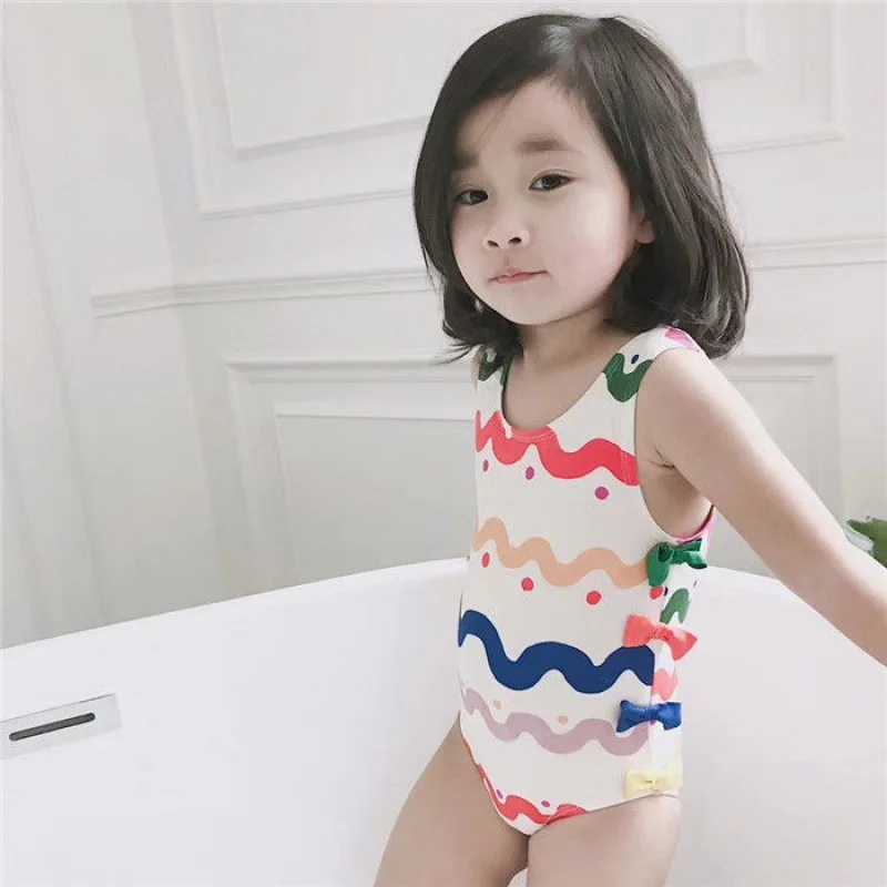 

2021 New 1pcs Children's Swimsuit Girl One-piece Long-sleeved Sunscreen Girl Cute Swimsuit Baby Swimwear Summer Beachwear XL