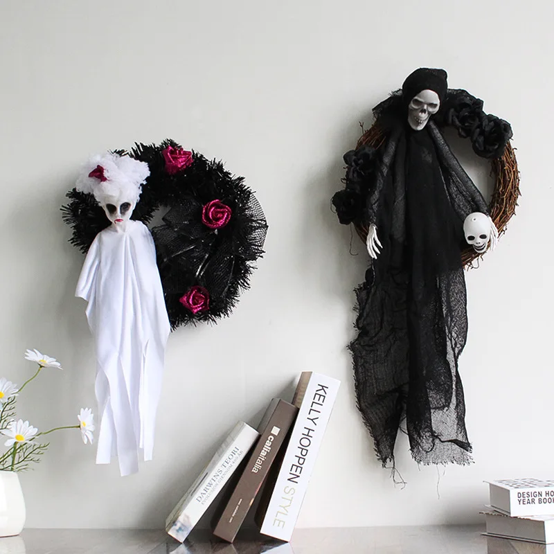

Halloween Hanging Ornament Horror Party Garland Wreath with Skull Doll Home Wall Decoration for Door Garden JY