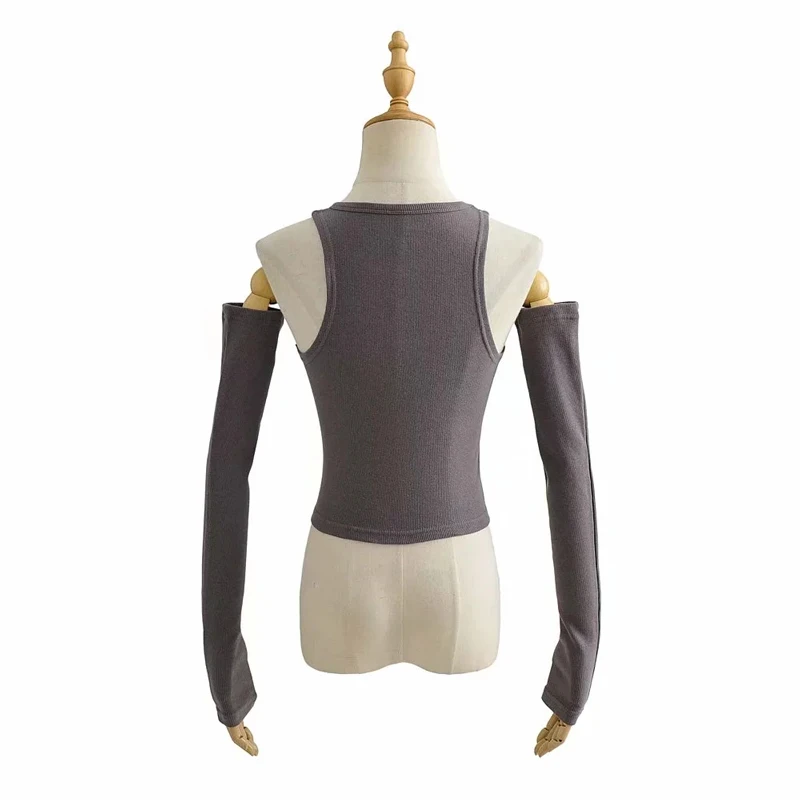 Женский топ в рубчик со швами и отстегивающимся рукавом