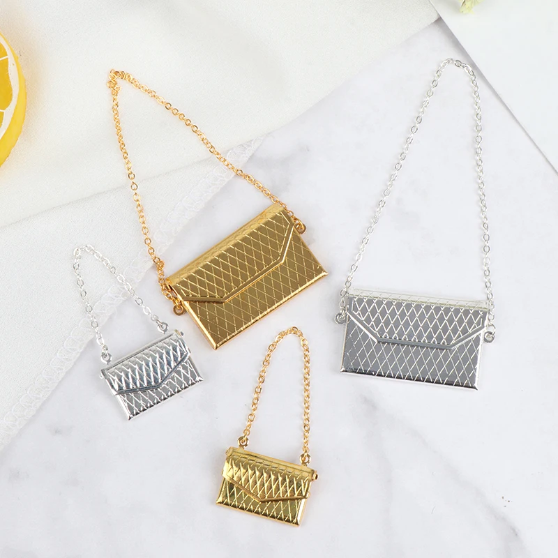 1 Pc Metal chain pack Doll Bag Miniature Shopping Handbag for Clothes Accessories Gold and Silver | Игрушки и хобби