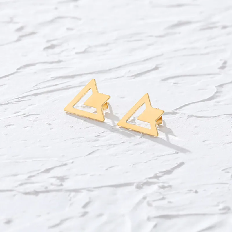 Индивидуальные трендовые новые серьги с нажимом модные простые женские оптовая