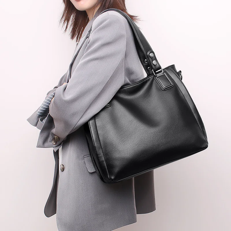 

2021 New Bag Handbag Men's Leather Cross Style Briefcase Business One Shoulder Crossbody Simple Business Bag BBQX192-BBQX194