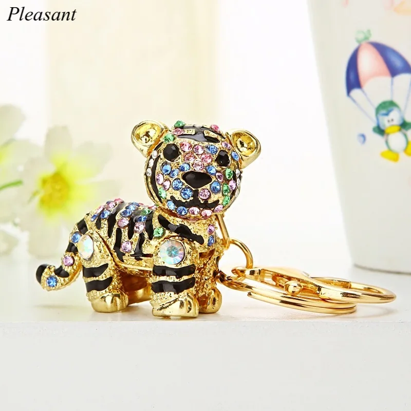 

Korean Creative Rhinestone Little Tiger Car Keychain Female Metal Bag Pendant Key Ring Gift Wholesale