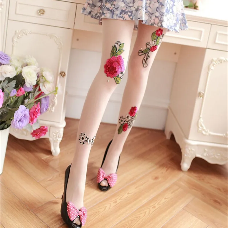 Women Pantyhose Nylon Tights 2023 Winter Warm Stockings Handmade Embroidery With Red Flowers Korean Style Gilrs Long Thick Socks