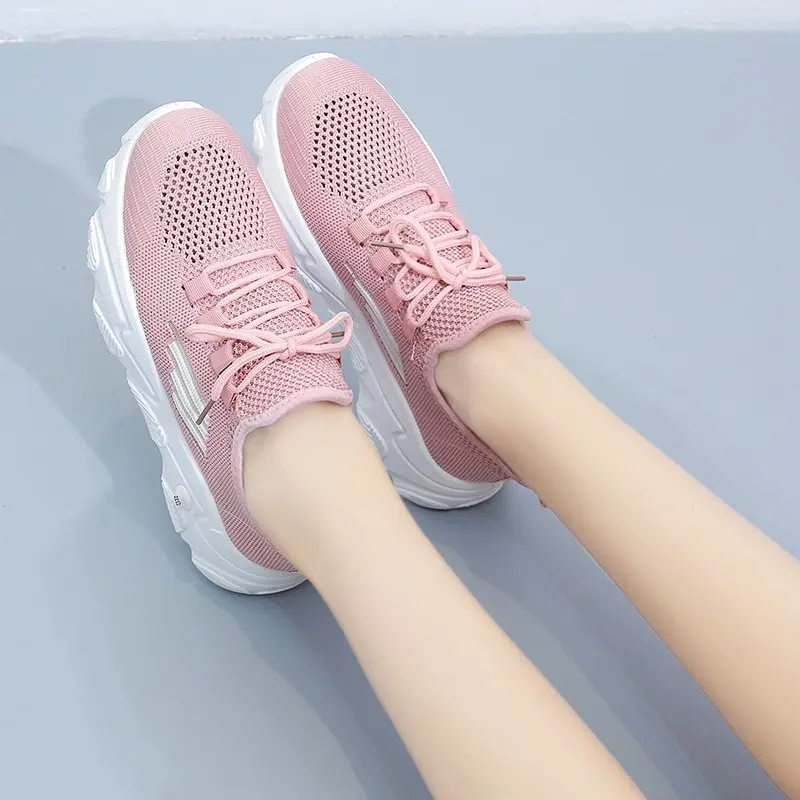 Кроссовки женские сетчатые универсальные дышащие плетеные летняя обувь