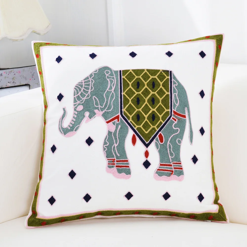 Наволочки в богемном этническом стиле с изображением цветов мандалы