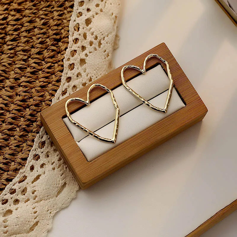 

JoiasHome Hollow Heart shaped Silver 925 Jewelry Trendy Stud Earrings for Women Anti allergy Ear Studs Party Banquet Jewelry