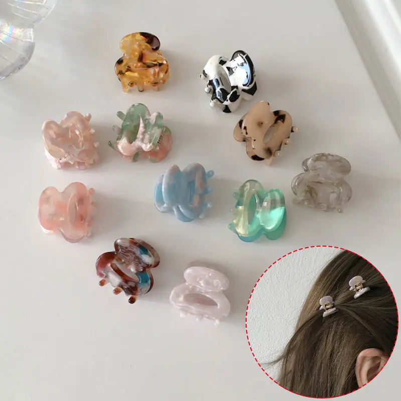 

New Japan And South Korea New Acetic Acid Catch Clip Oval Hollow Mini Bangs Clip Children Adult Top Clip Sweet One-Piece Catch