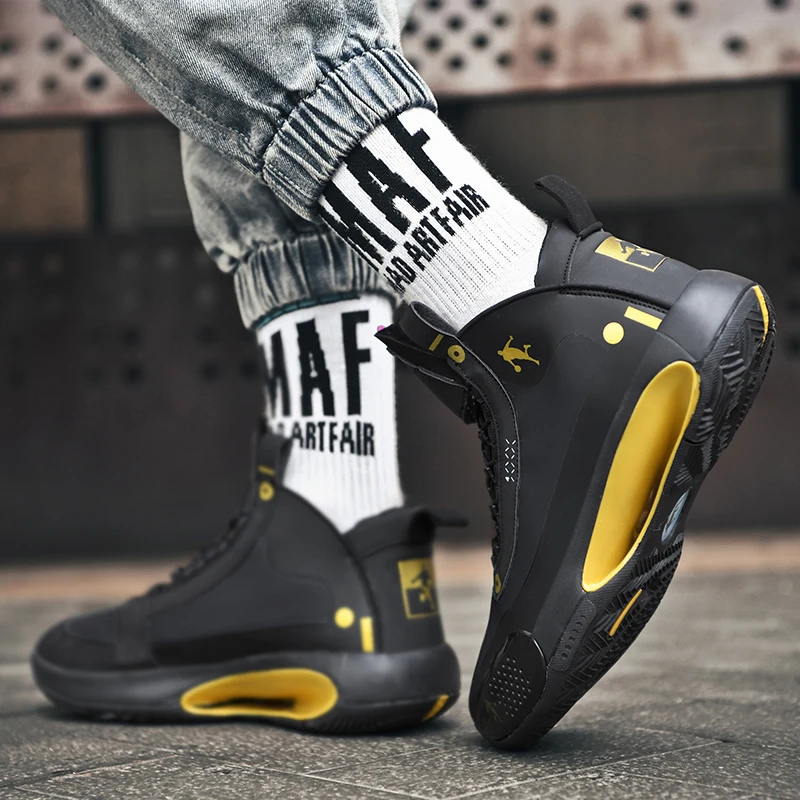 

Outdoor High-top Men's Casual Shoes Wear-resistant Non-slip Sneakers Basketball Shoes Fashion Sports Training Running Shoes