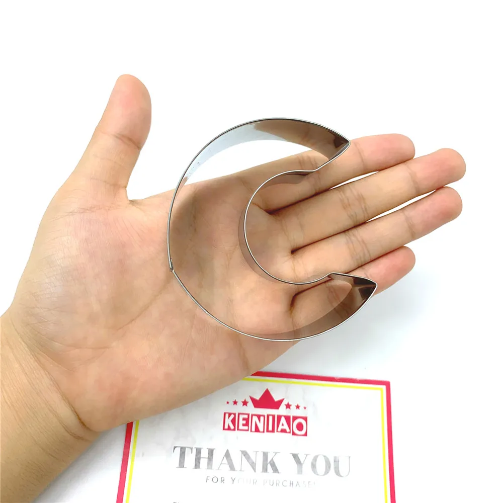 

KENIAO Letter C of Alphabe Cookie Cutter for Birthday Party - 6.8 x 7.3 CM - Biscuit / Fondant / Pastry Cutter - Stainless Steel