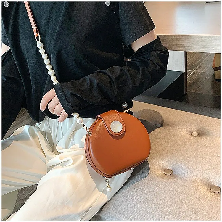 

2020 Ladies Luxury Designer Fashion Female Bag Faux Leather Bag Pearl Chain Clutch High Quality One Shoulder Messenger Bag