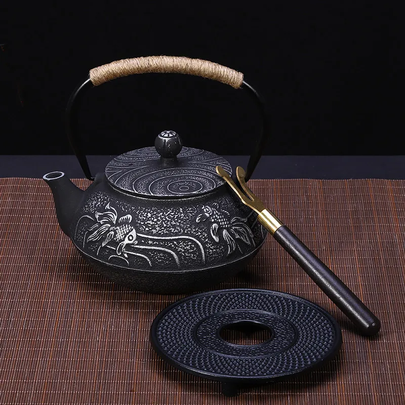 Специальный чайник для закипания чая железный и чугунный приготовления