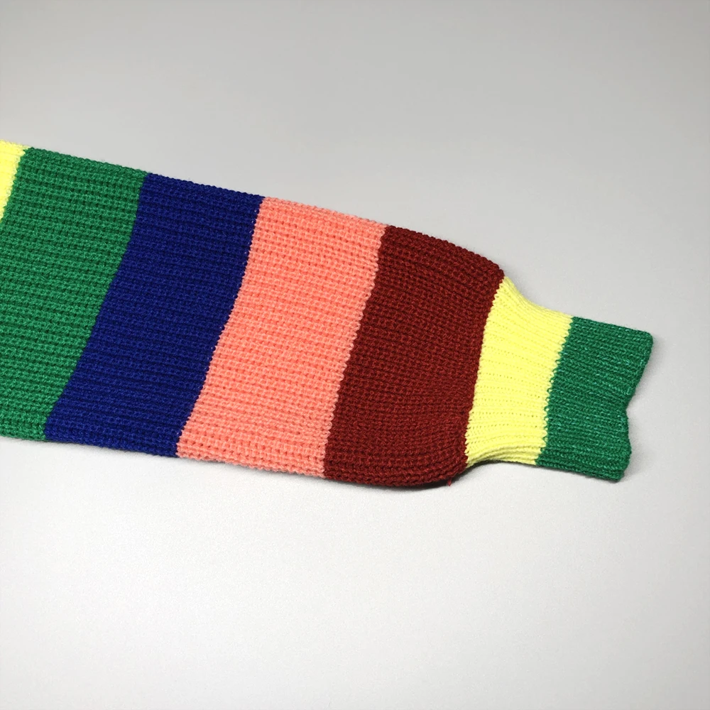 Женский свитер в разноцветную радужную полоску повседневный осенний с высоким